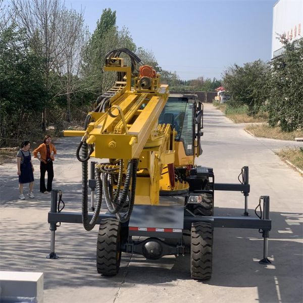 直銷750輪式隧道鉆機(jī)，專業(yè)隧道鉆機(jī)廠家